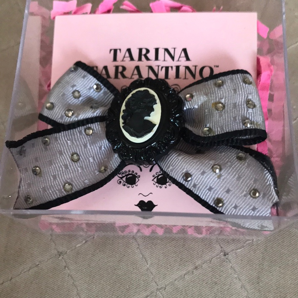 Black Tarina Tarantino Hair Bow 🖤